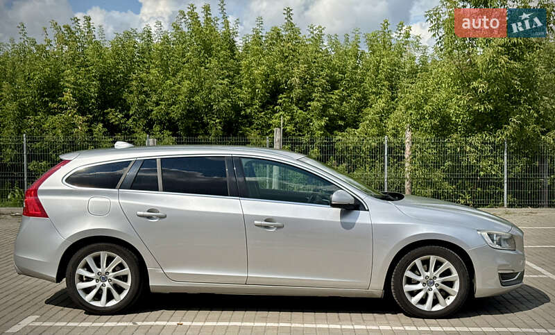 Универсал Volvo V60 2014 в Ровно