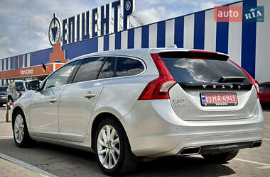 Универсал Volvo V60 2014 в 