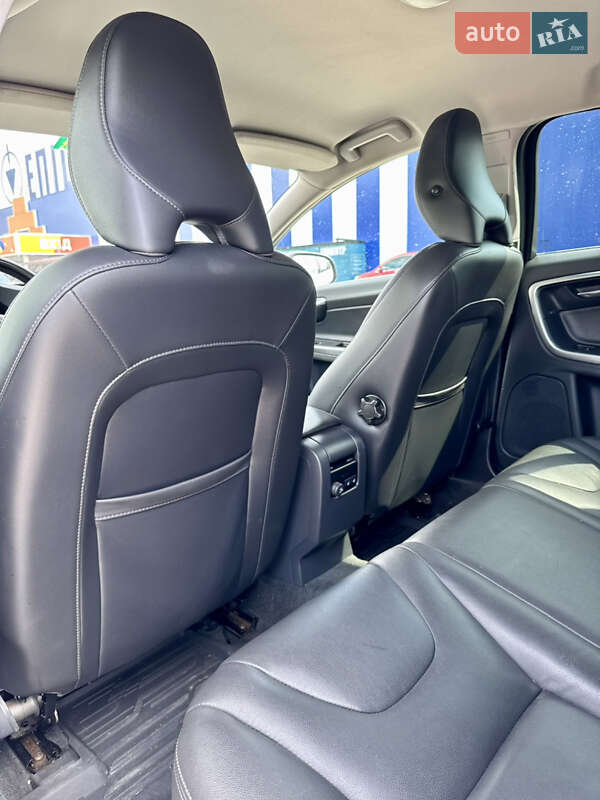 Универсал Volvo V60 2014 в Ровно