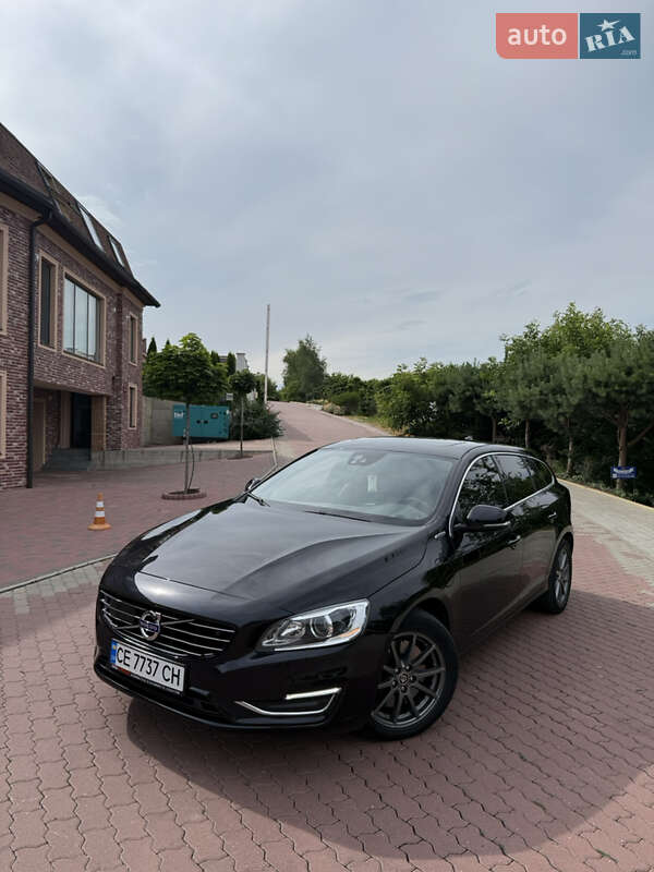 Універсал Volvo V60 2013 в Чернівцях