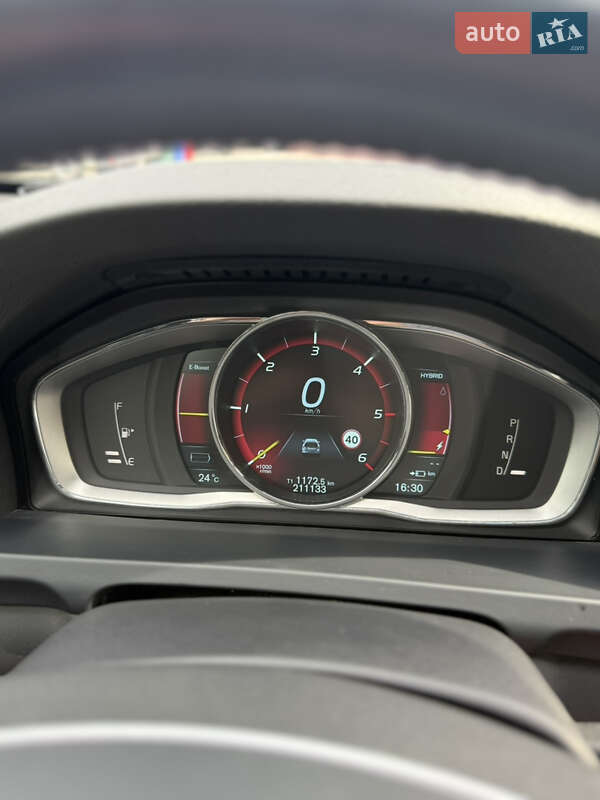 Універсал Volvo V60 2013 в Чернівцях