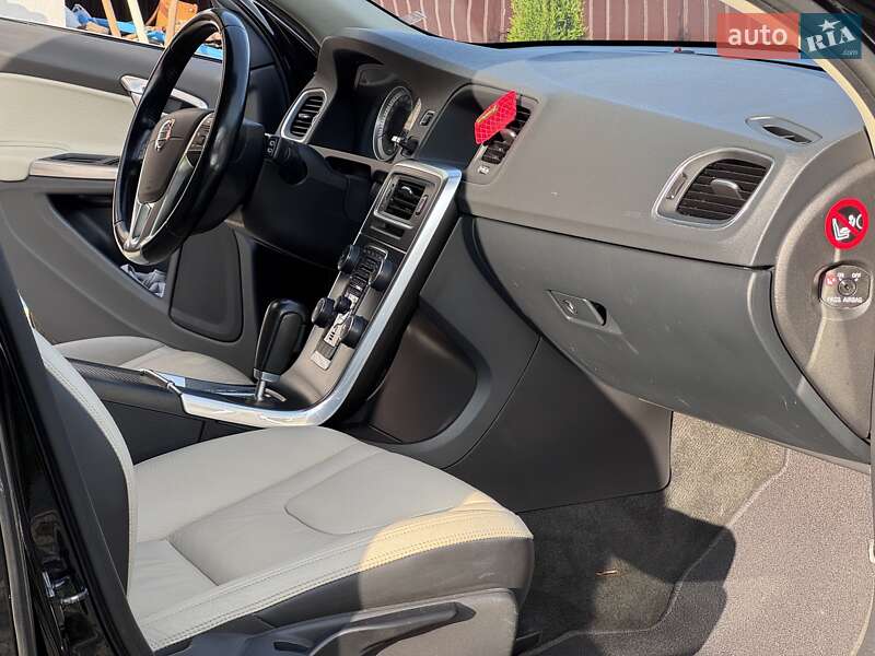 Универсал Volvo V60 2010 в Стрые