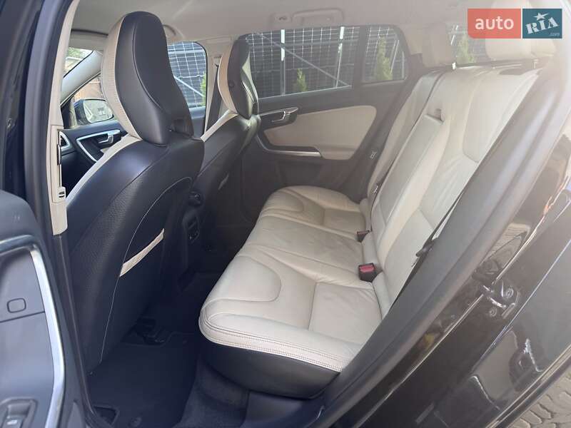 Универсал Volvo V60 2010 в Стрые