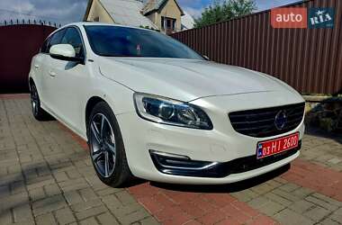 Универсал Volvo V60 2014 в 