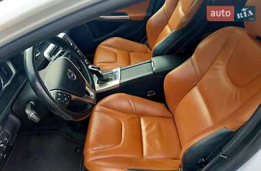 Универсал Volvo V60 2014 в 