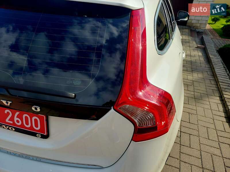 Універсал Volvo V60 2014 в Бродах