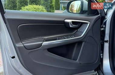 Универсал Volvo V60 2012 в 
