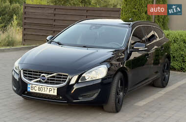 Универсал Volvo V60 2010 в 