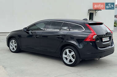 Универсал Volvo V60 2012 в 
