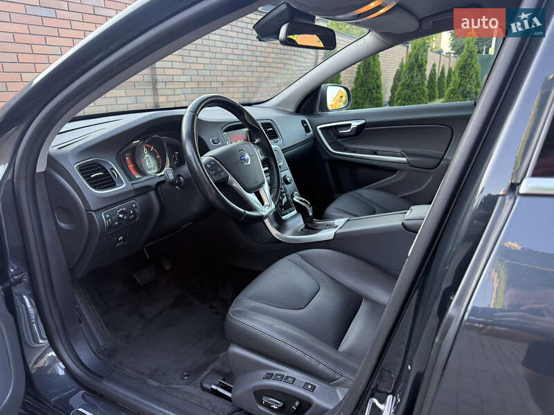 Универсал Volvo V60 2014 в Виннице
