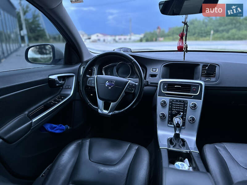 Універсал Volvo V60 2016 в Мостиській