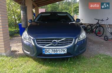 Универсал Volvo V60 2011 в 