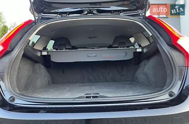 Универсал Volvo V60 2014 в 