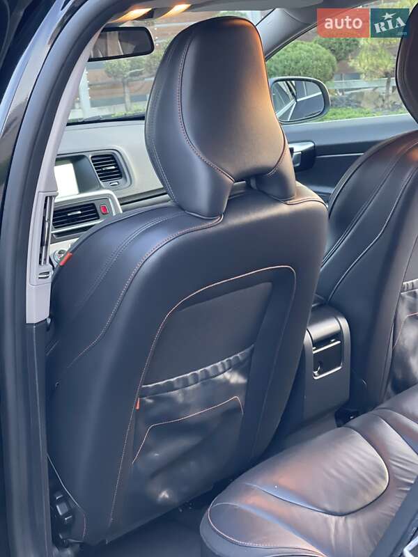 Универсал Volvo V60 2014 в Звягеле