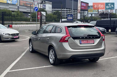 Универсал Volvo V60 2012 в 