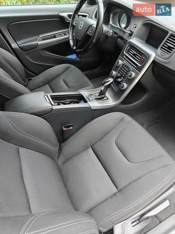 Универсал Volvo V60 2015 в Шептицькому