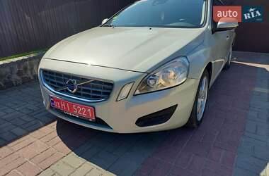 Универсал Volvo V60 2013 в Бродах