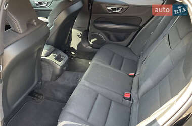 Универсал Volvo V60 2020 в 