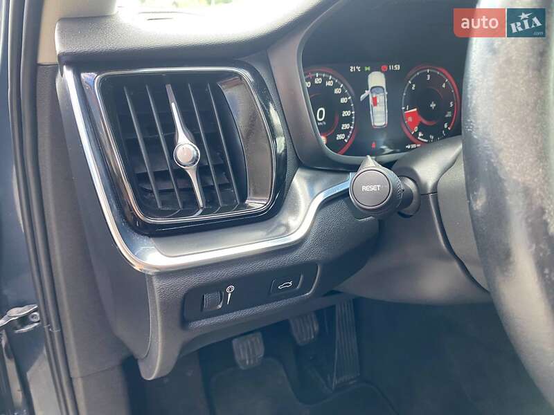 Универсал Volvo V60 2019 в Львове