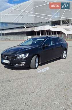 Универсал Volvo V60 2014 в 