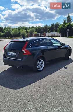 Универсал Volvo V60 2014 в 