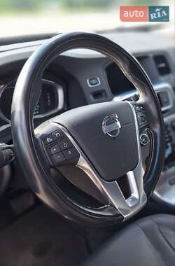 Универсал Volvo V60 2014 в 