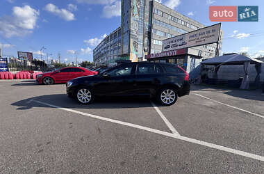 Универсал Volvo V60 2013 в 