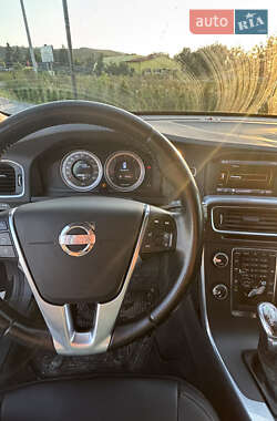 Универсал Volvo V60 2012 в 