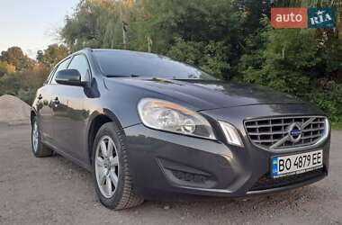 Универсал Volvo V60 2011 в 
