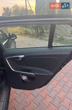 Универсал Volvo V60 2014 в 