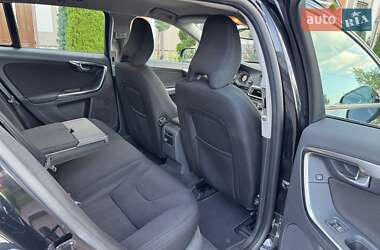 Универсал Volvo V60 2012 в 