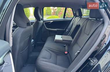 Универсал Volvo V60 2012 в 