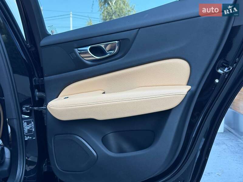 Універсал Volvo V60 2019 в Рівному фото 59 Універсал Volvo V60 2019 в Рівному
