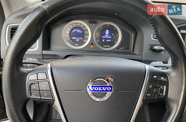Универсал Volvo V60 2011 в 