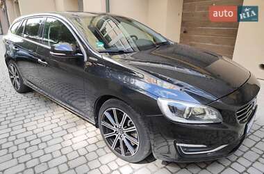 Универсал Volvo V60 2014 в 
