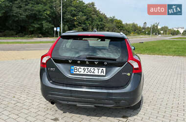 Универсал Volvo V60 2012 в 