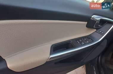 Универсал Volvo V60 2013 в 