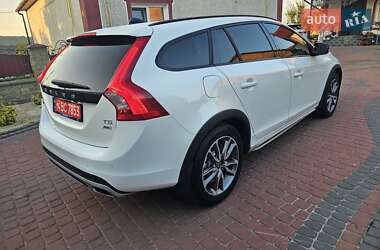 Универсал Volvo V60 2016 в 