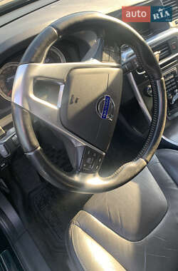 Универсал Volvo V60 2013 в 