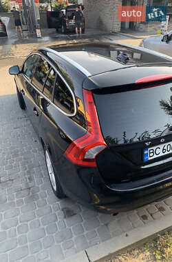 Универсал Volvo V60 2013 в 