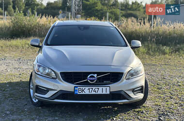 Универсал Volvo V60 2016 в 