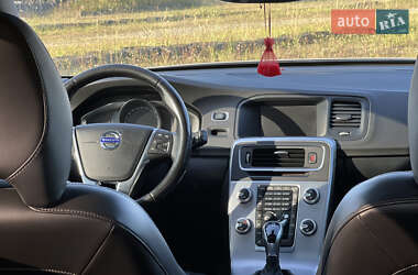 Универсал Volvo V60 2016 в 