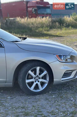 Универсал Volvo V60 2016 в 