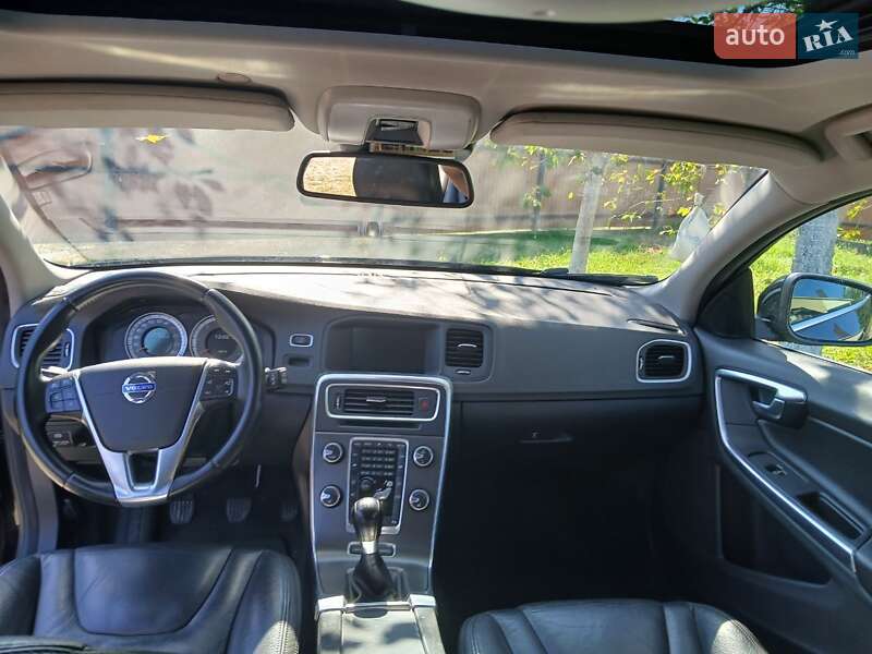 Универсал Volvo V60 2011 в Львове фото 18 Универсал Volvo V60 2011 в Львове