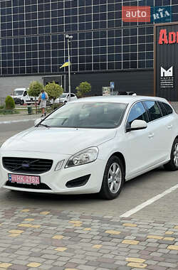 Универсал Volvo V60 2012 в 
