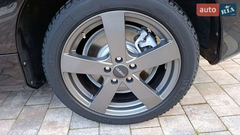 Универсал Volvo V60 2011 в Стрые