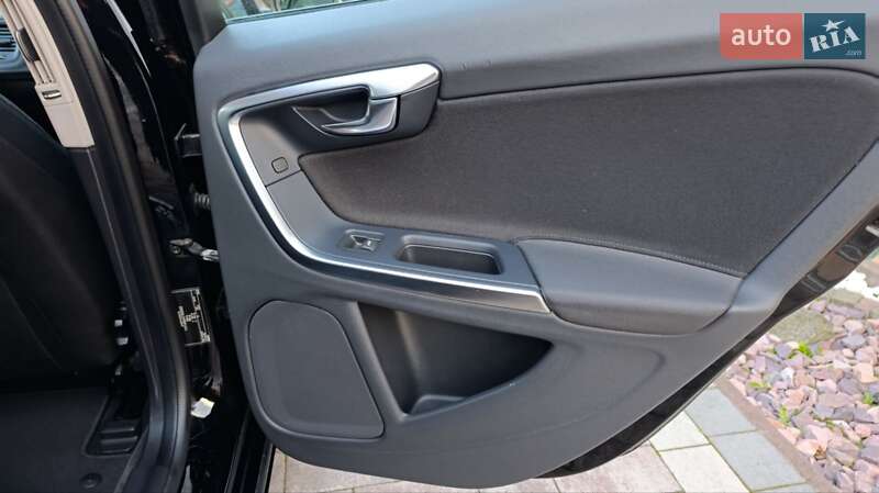 Универсал Volvo V60 2011 в Стрые