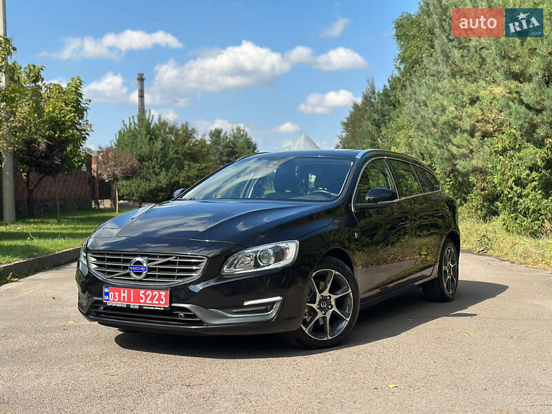Універсал Volvo V60 2015 в Рівному