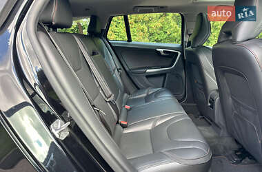Универсал Volvo V60 2015 в 