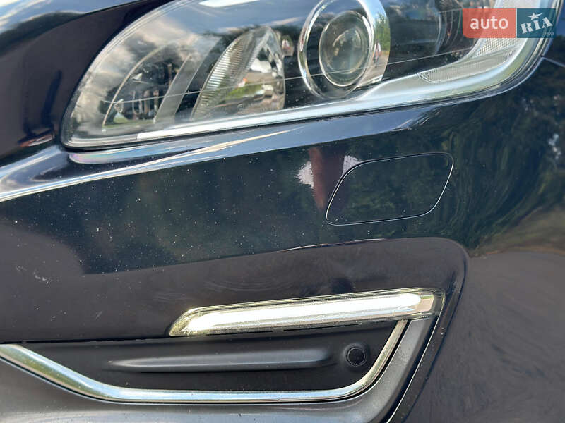 Універсал Volvo V60 2015 в Рівному
